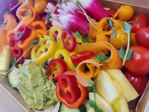 Plateau de légumes croquants & tartinables L (5/6 pers.)